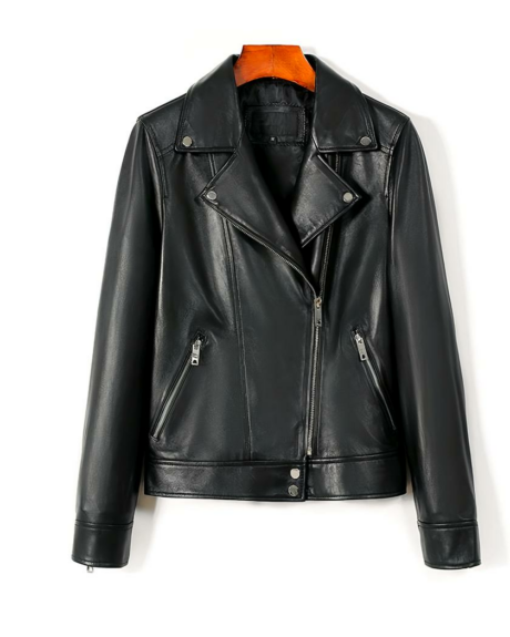 Blouson cuir femme élégant et féminin noir présenté sur fond blanc