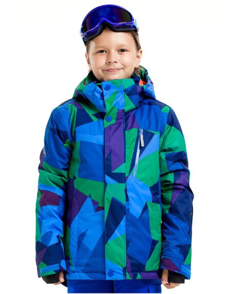 Un ptit garçon qui porte un Blouson de ski étanche et confortable pour garçon sur fond blanc.