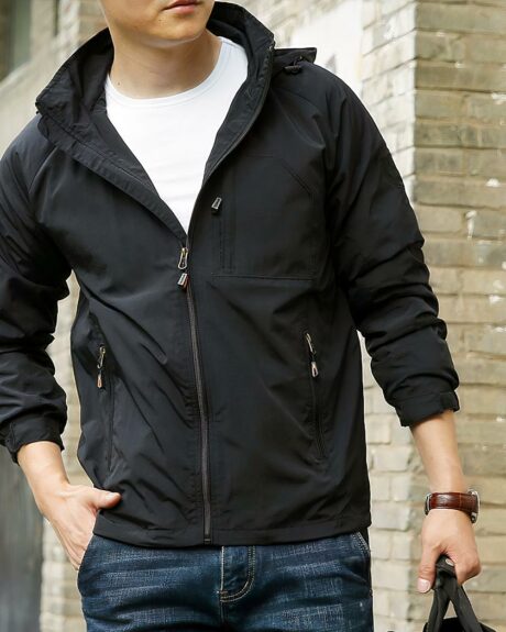 Blouson imperméable homme à capuche rétractable