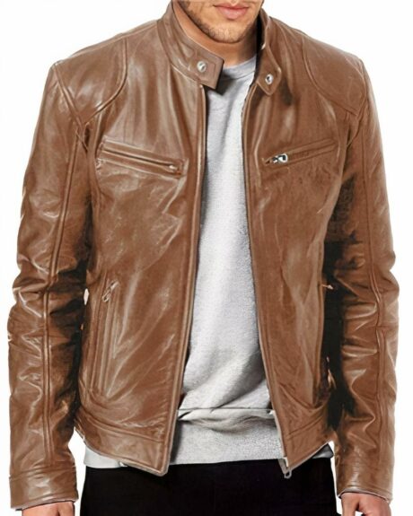 Blouson simili cuir marron avec col montant pour homme sur un homme sur fond blanc