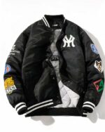 Blouson teddy décontracté de style streetwear pour homme sur fond blanc
