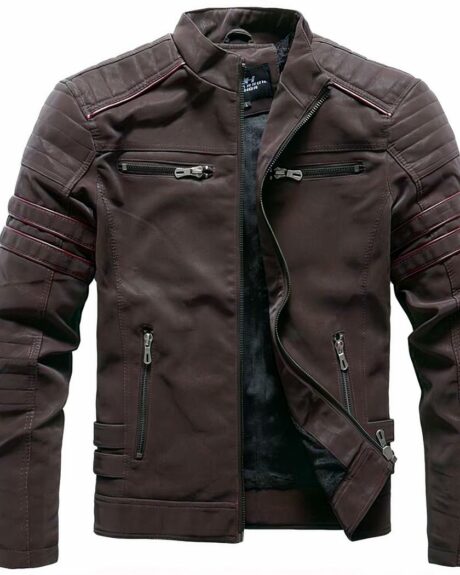 Blouson marron en simili cuir sur fond blanc